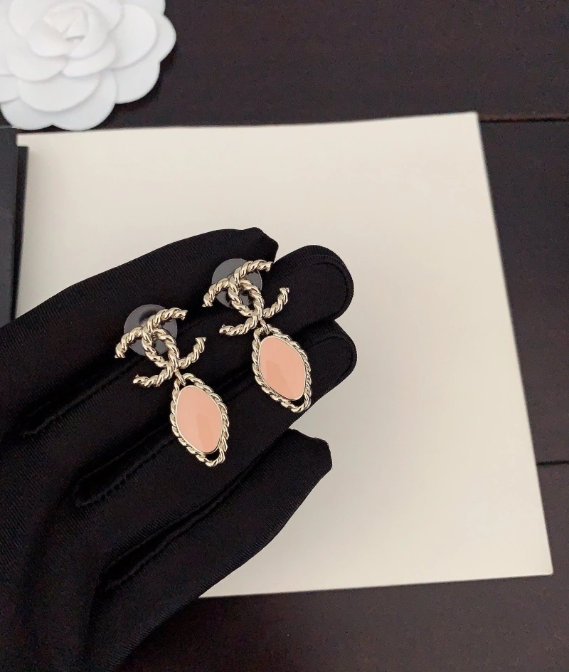 Minimalist Chxnxl Earrings 290128