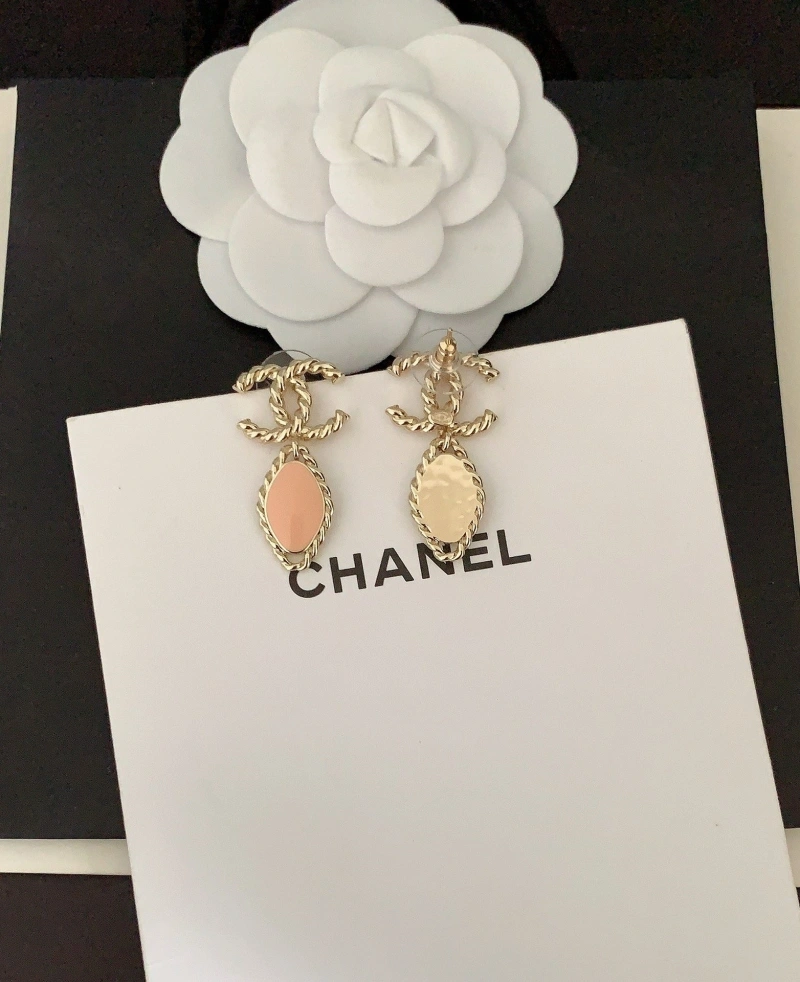 Minimalist Chxnxl Earrings 290128