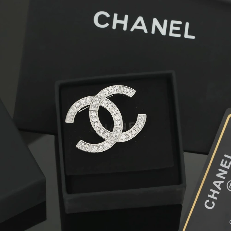 Elegant Chxnxl Brooches 290580