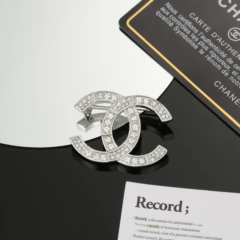 Elegant Chxnxl Brooches 290580