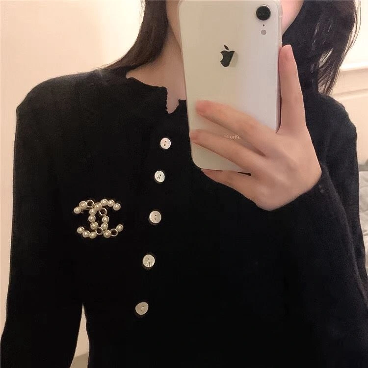 Breathable Chxnxl Brooches 290581