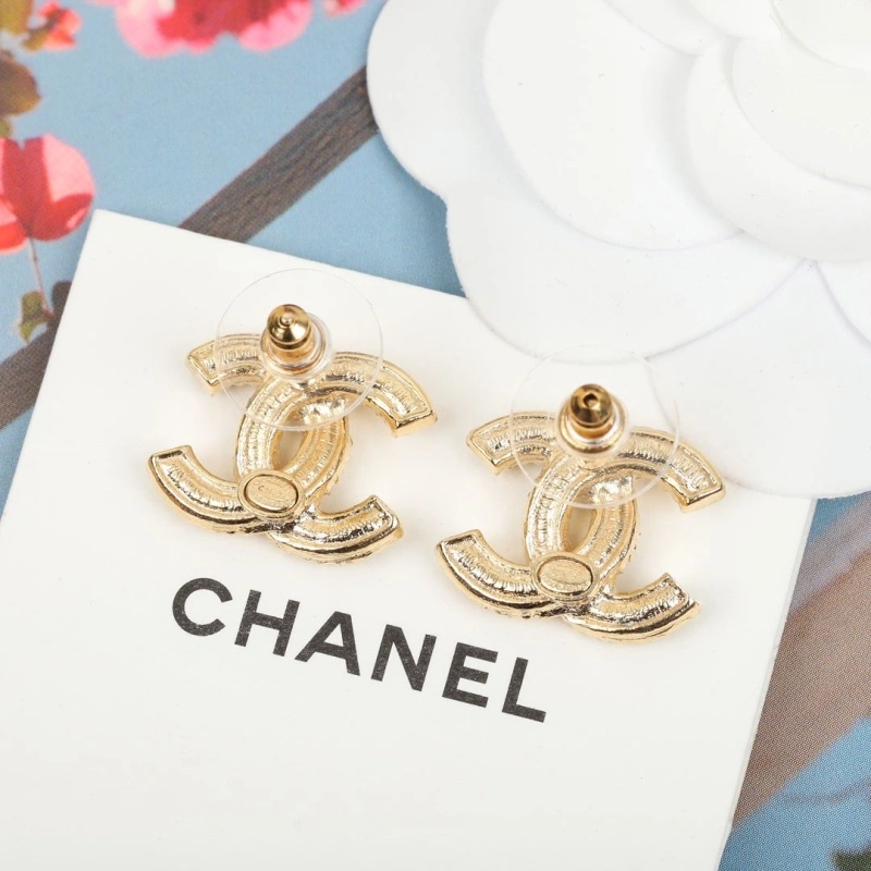 Vibrant Chxnxl Earrings 290136