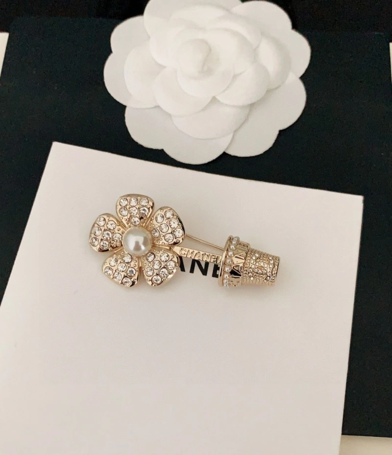 Chxnxl Brooches Soft 290575