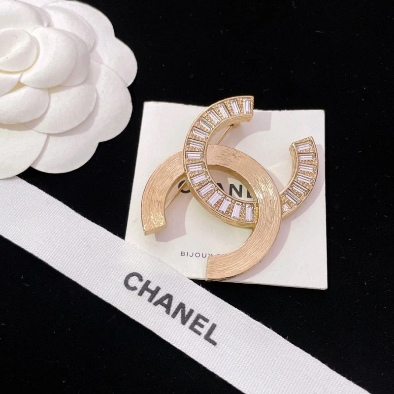 Timeless Chxnxl Brooches 290572