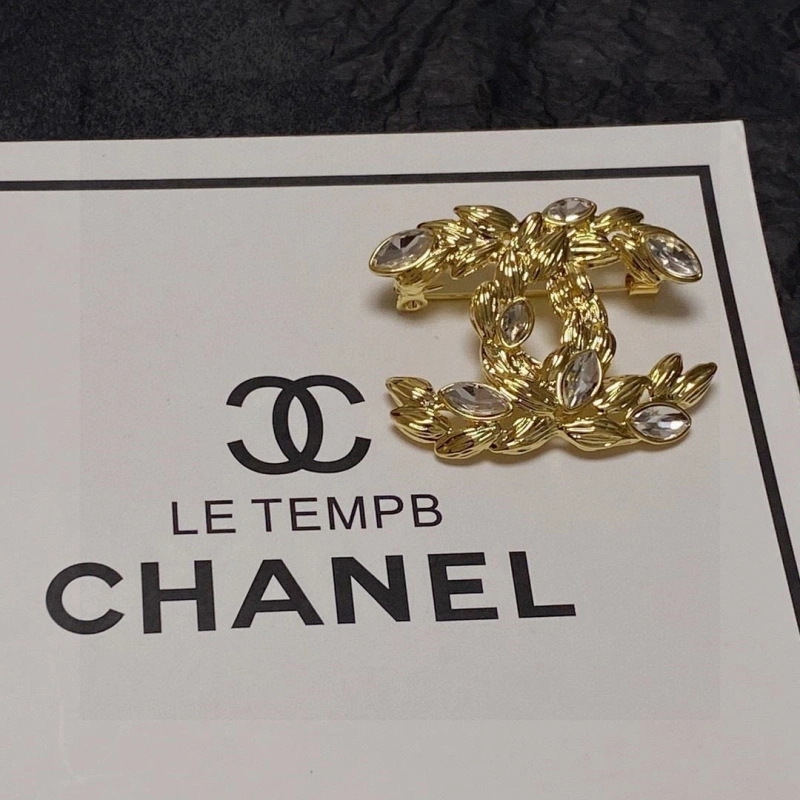 Chxnxl Brooches Refined 290570