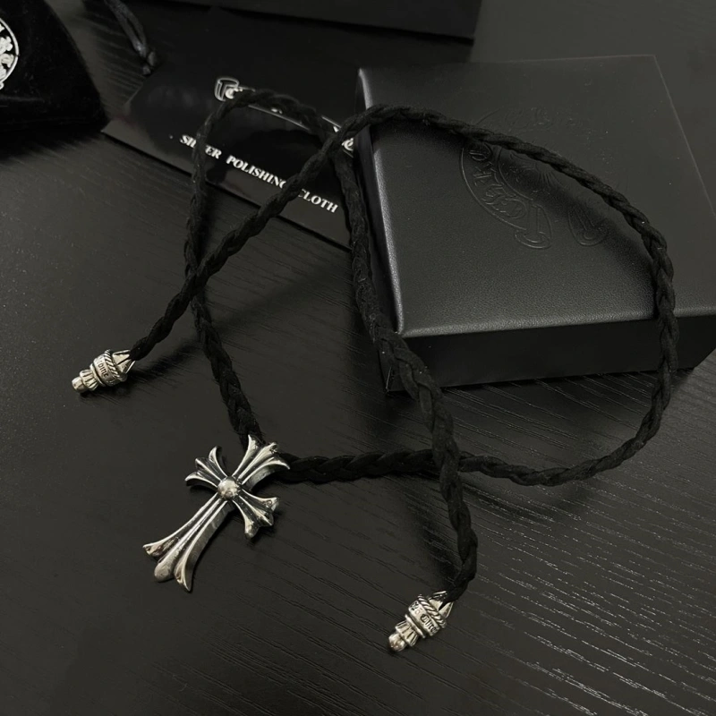 Trendy Chrxmx Hxxrts Necklaces 298653