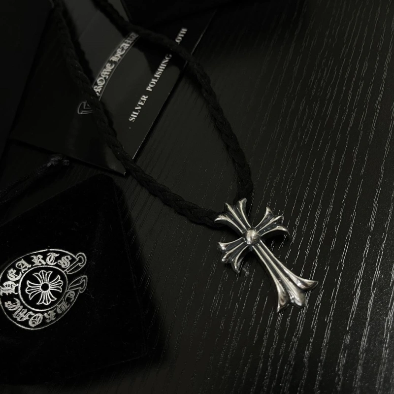 Trendy Chrxmx Hxxrts Necklaces 298653