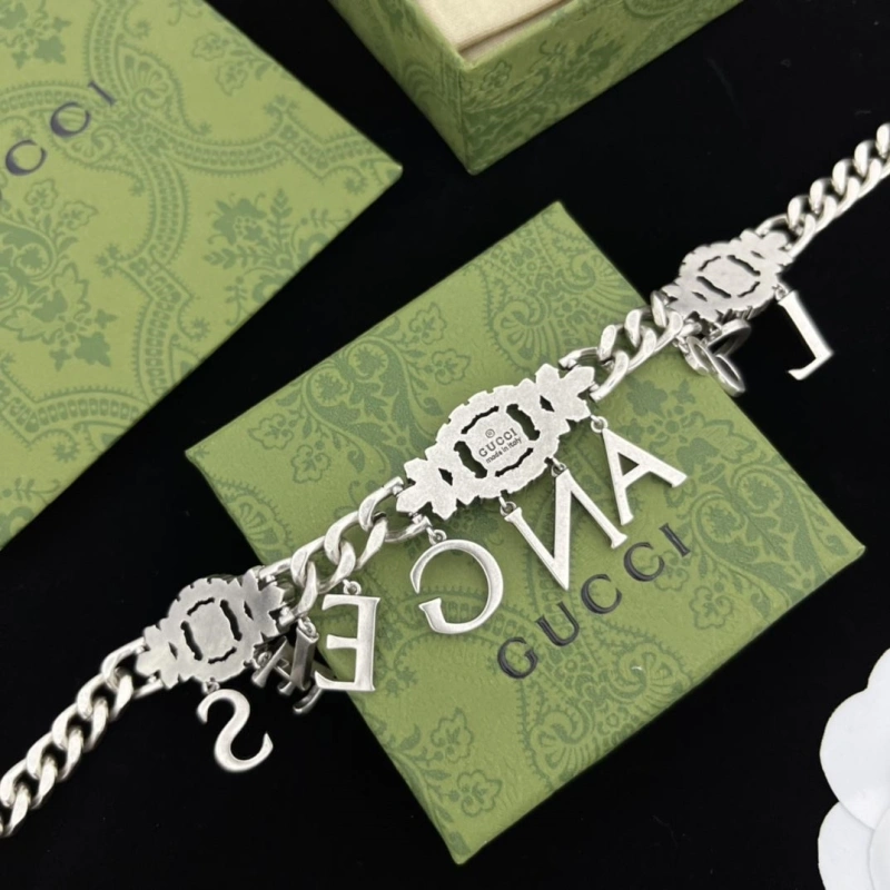 Gxccx Necklaces Resilient 303683