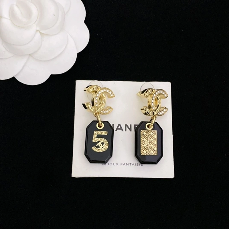 UrbanStyle Chxnxl Earrings 290130