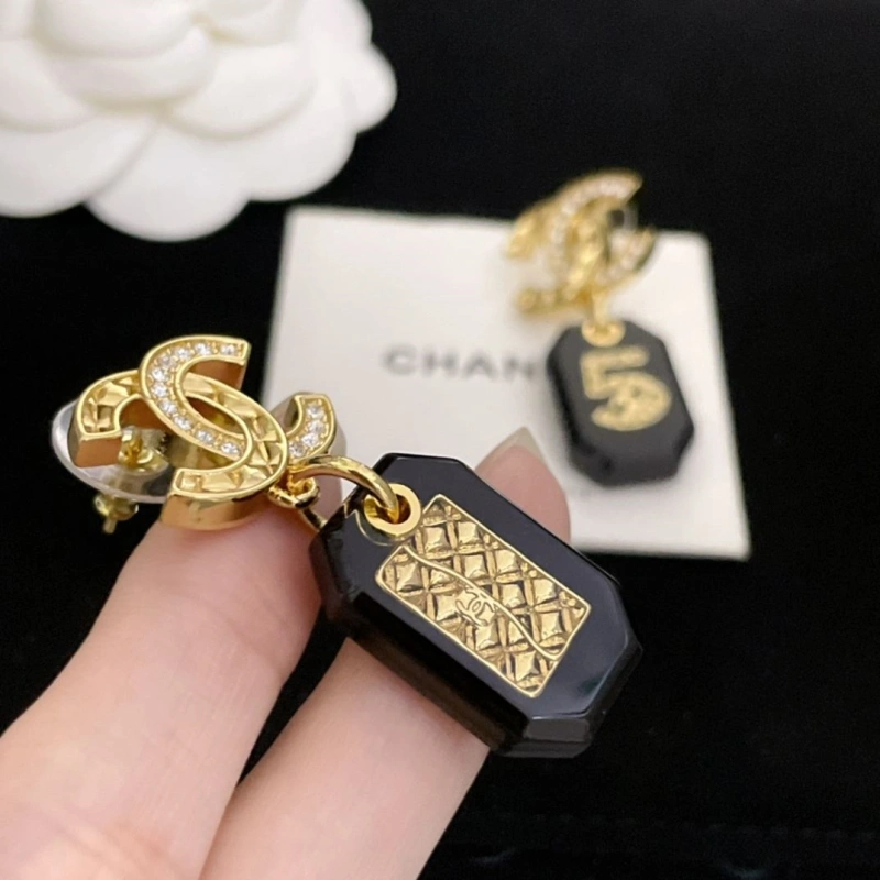 UrbanStyle Chxnxl Earrings 290130