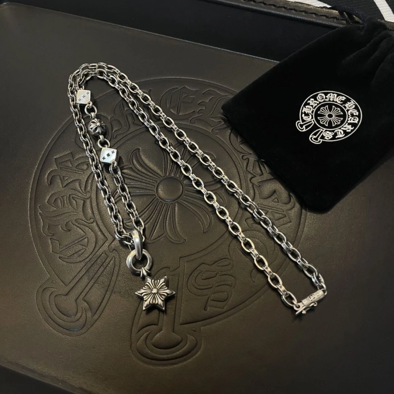 Chrxmx Hxxrts Necklaces Stylish 298647