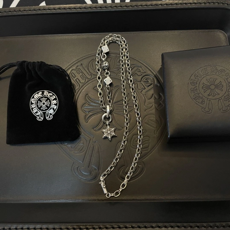 Chrxmx Hxxrts Necklaces Stylish 298647