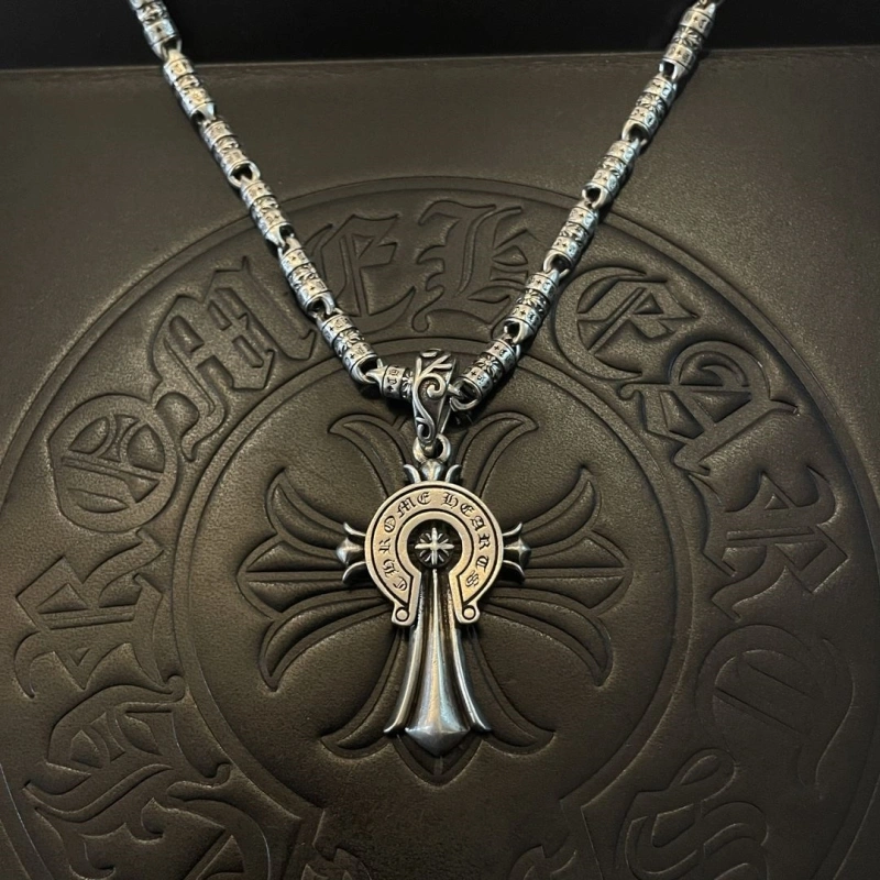 Durable Chrxmx Hxxrts Necklaces 298640