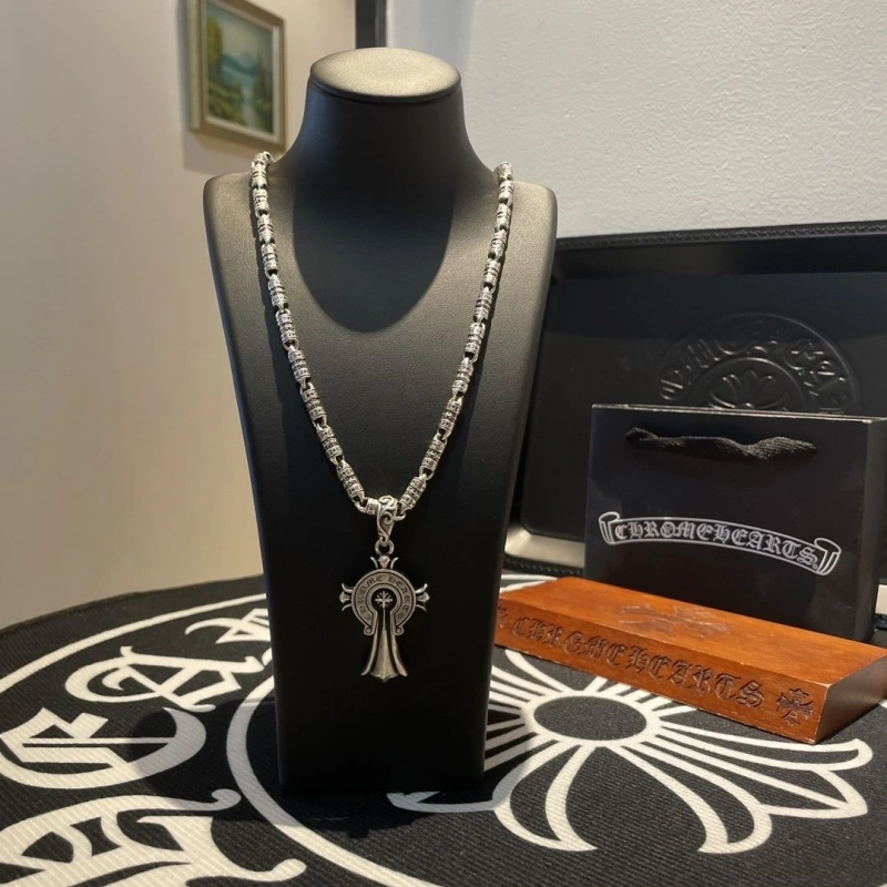 Durable Chrxmx Hxxrts Necklaces 298640
