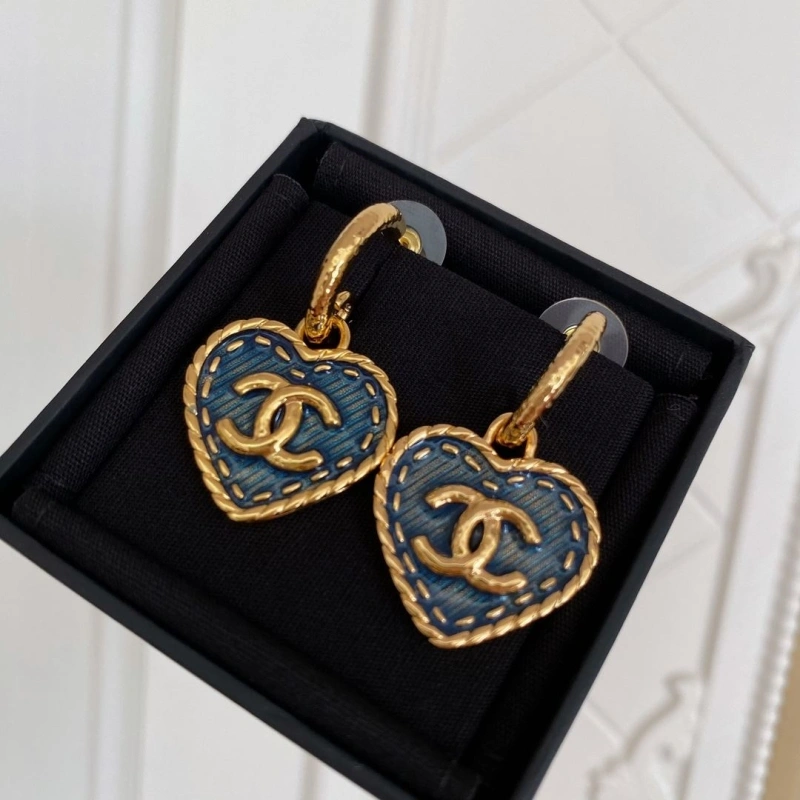 Stylish Chxnxl Earrings 290117
