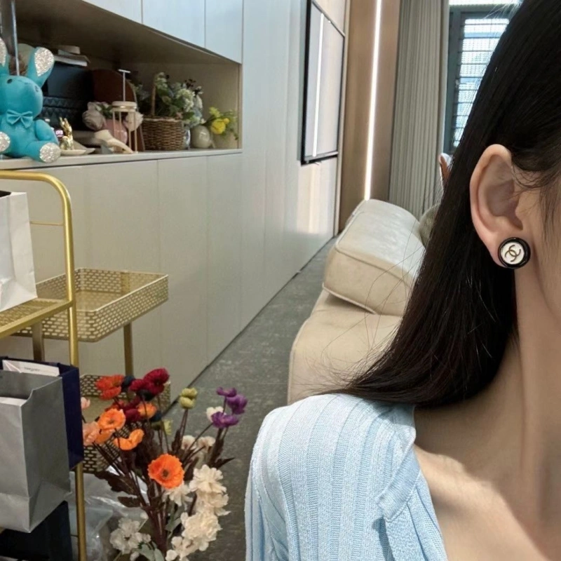 Classic Chxnxl Earrings 290115