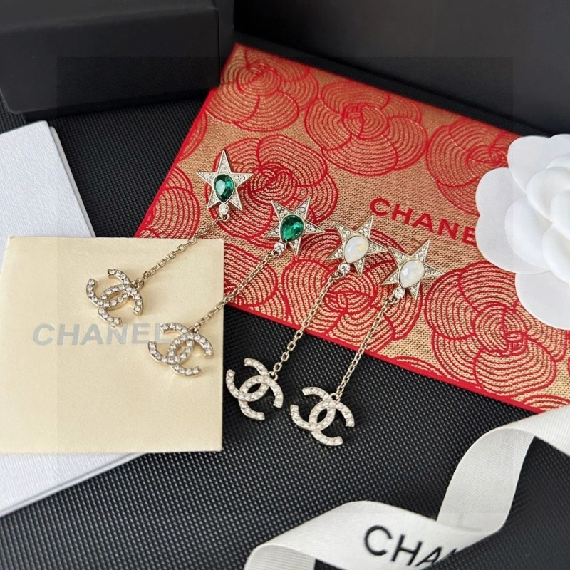Fashionable Chxnxl Earrings 290113