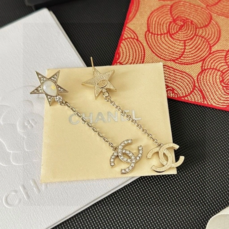 Fashionable Chxnxl Earrings 290113