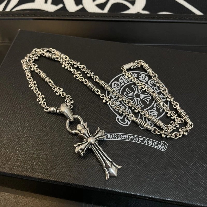 StreetReady Chrxmx Hxxrts Necklaces 298635