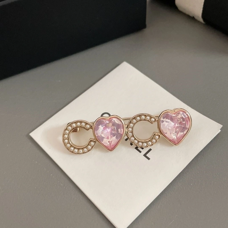 Compact Chxnxl Brooches 290562