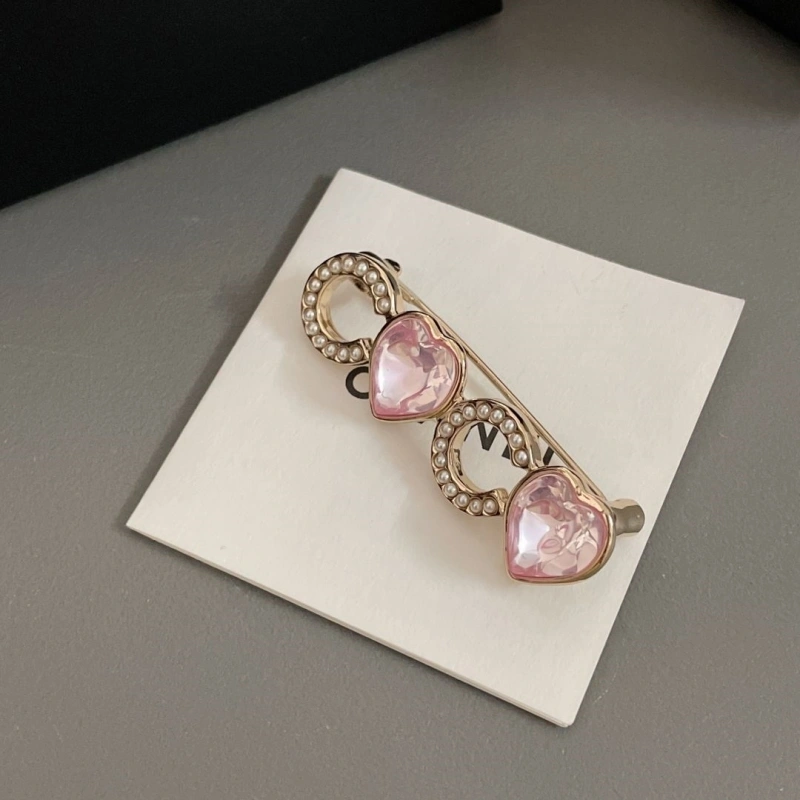 Compact Chxnxl Brooches 290562
