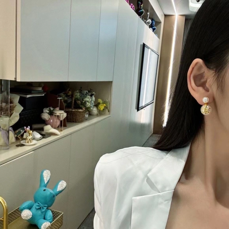 Efficient Cxlxne Earrings 283694