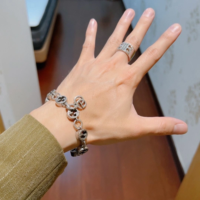 Comfortable Gxccx Bracelets 304352