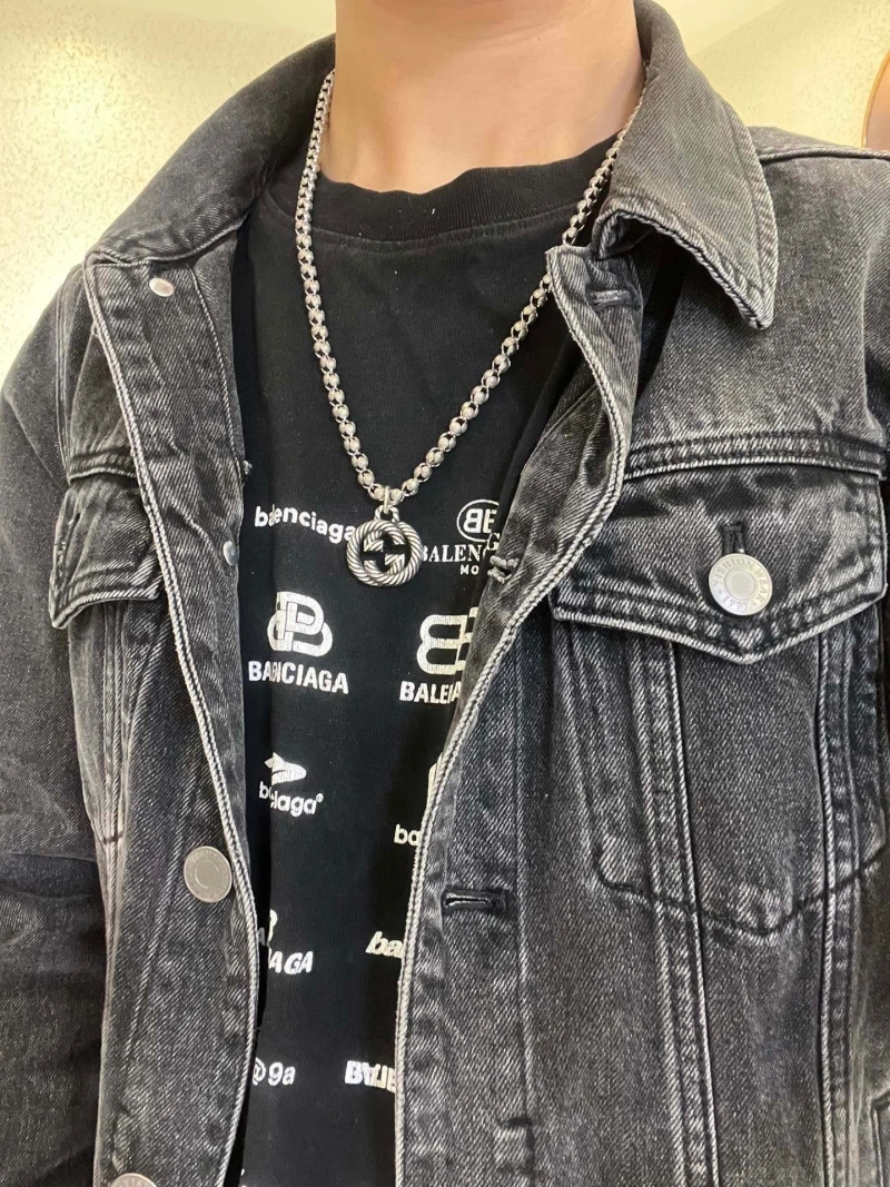 Gxccx Necklaces Affordable 303657