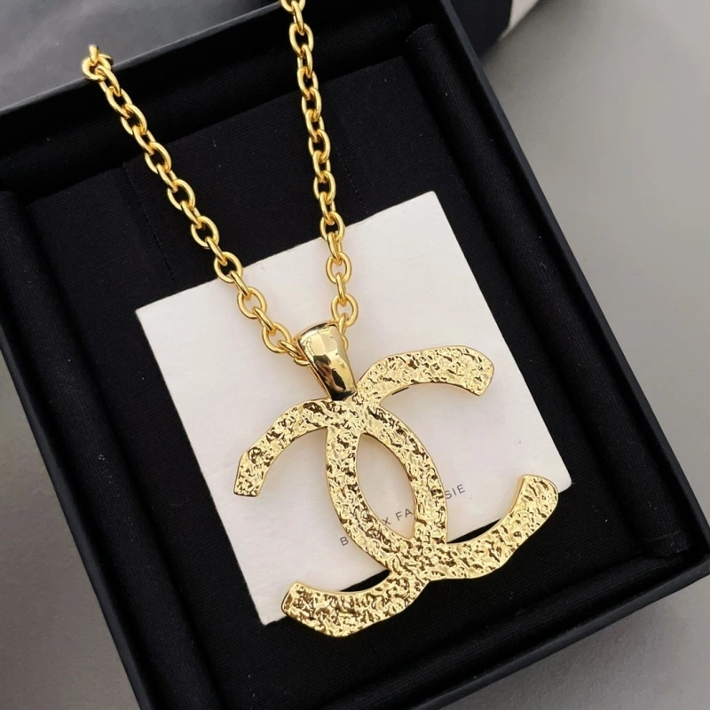 Breathable Chxnxl Necklaces 289635