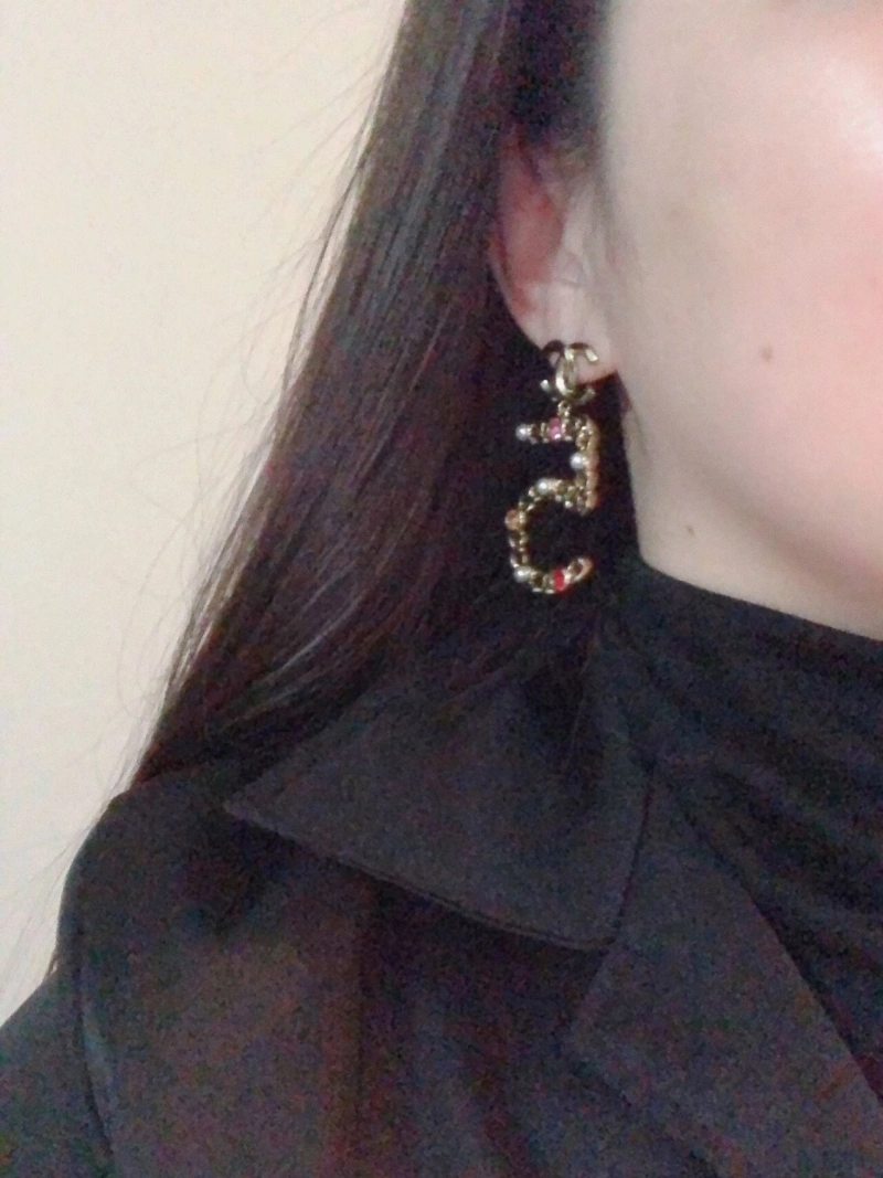 Breathable Chxnxl Earrings 290077