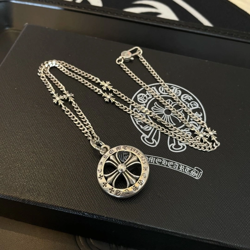 Chrxmx Hxxrts Necklaces DailyWear 298625