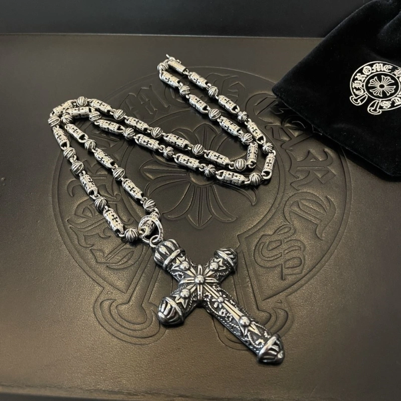 Stylish Chrxmx Hxxrts Necklaces 298636