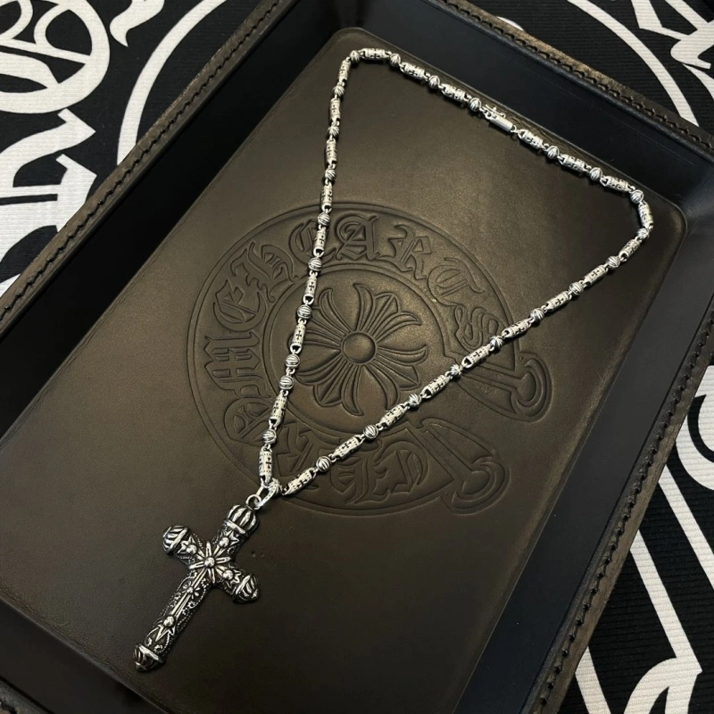 Stylish Chrxmx Hxxrts Necklaces 298636