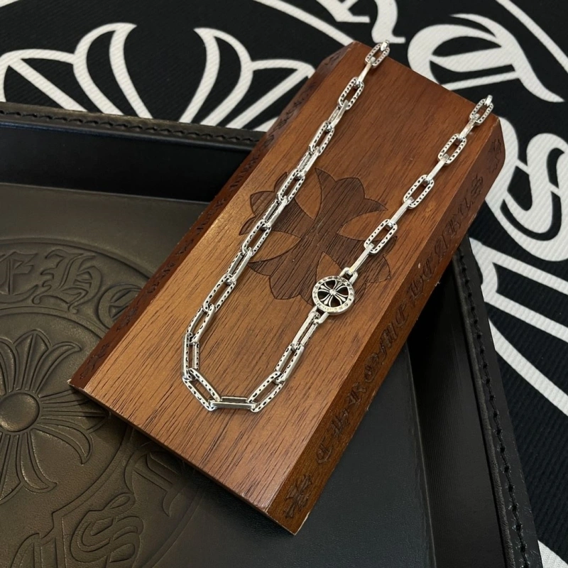 GoodFit Chrxmx Hxxrts Necklaces 298623