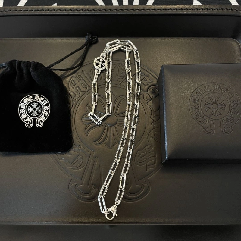 GoodFit Chrxmx Hxxrts Necklaces 298623