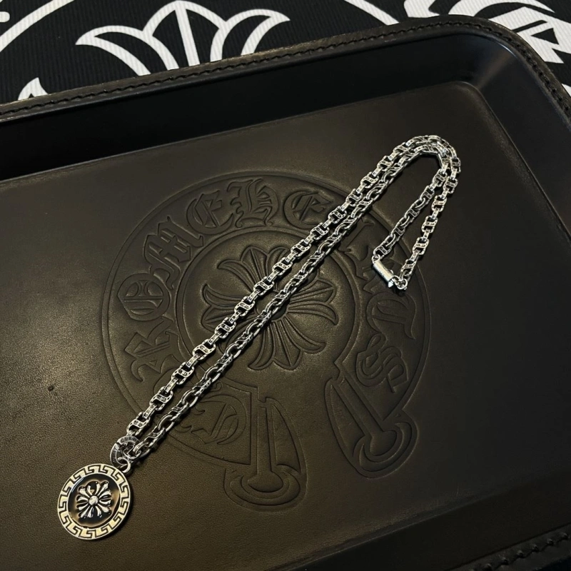 Chrxmx Hxxrts Necklaces Stylish 298627