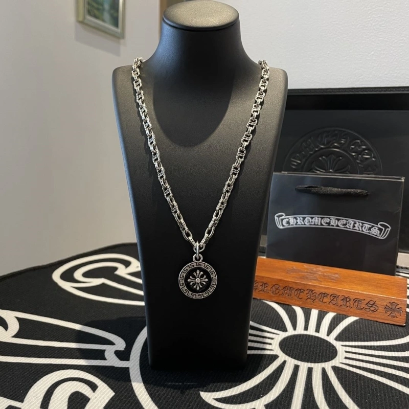 Chrxmx Hxxrts Necklaces Stylish 298627