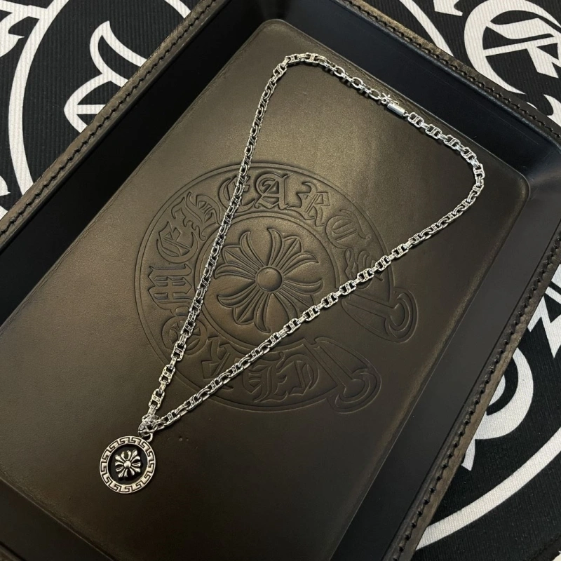 Chrxmx Hxxrts Necklaces Stylish 298627