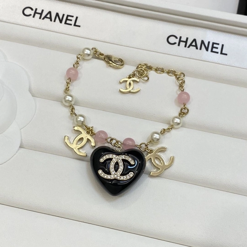 Vibrant Chxnxl Necklaces 289632