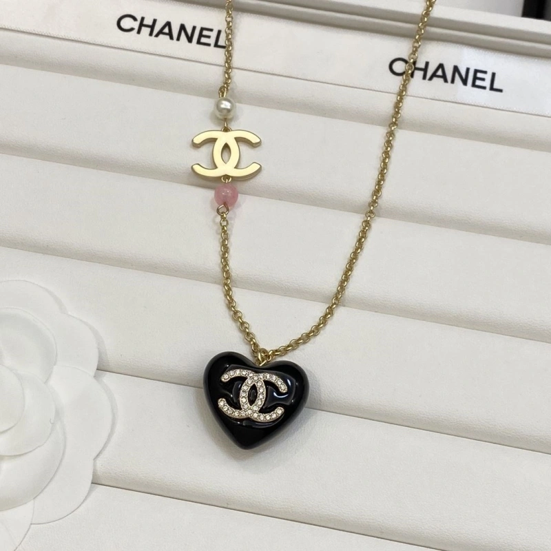 Vibrant Chxnxl Necklaces 289632