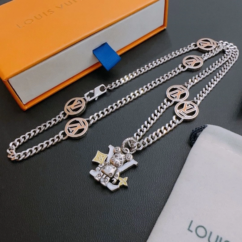 Versatile LX Necklaces 309965