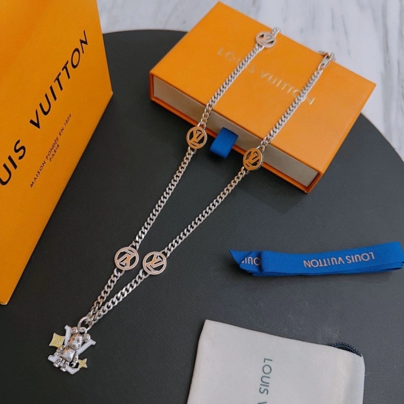 Versatile LX Necklaces 309965