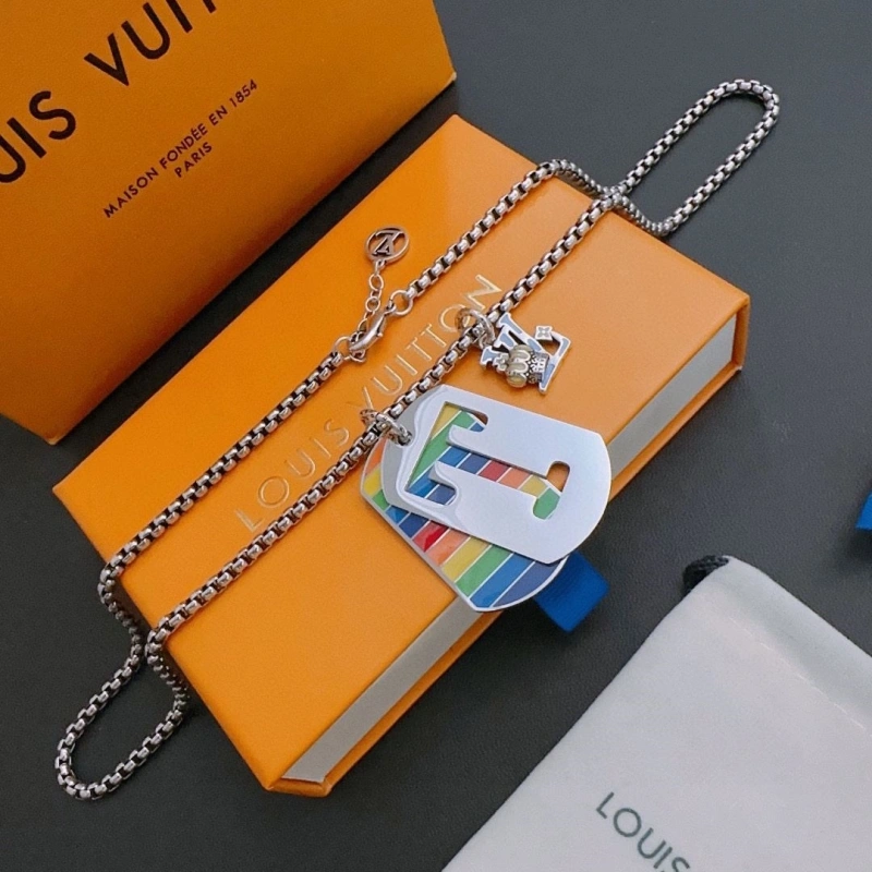 Durable LX Necklaces 309870
