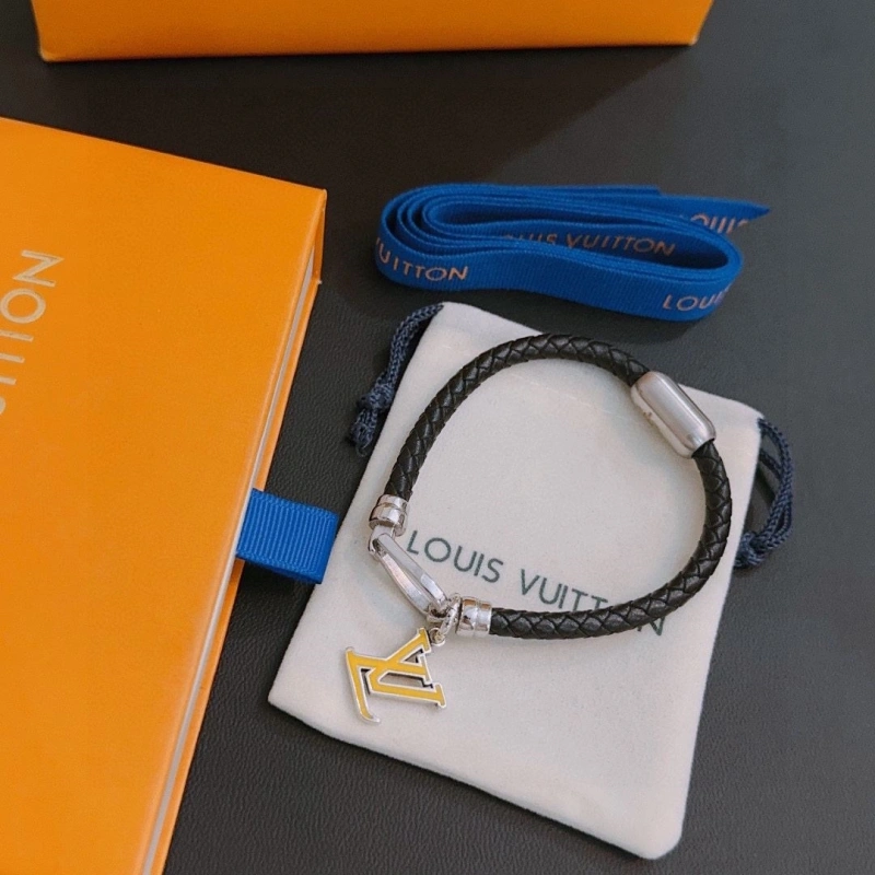 Sleek LX Necklaces 309862