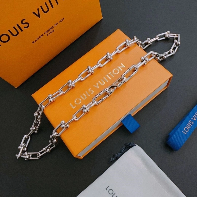 Affordable LX Necklaces 309887