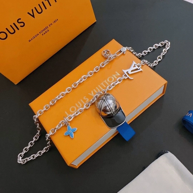 Classic LX Necklaces 309846