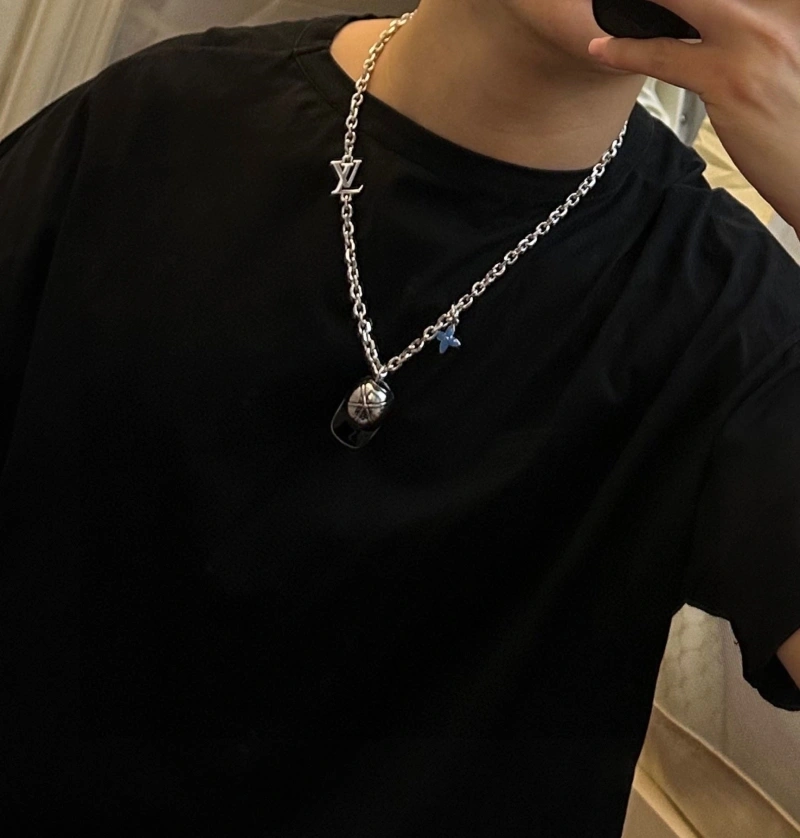 Classic LX Necklaces 309846