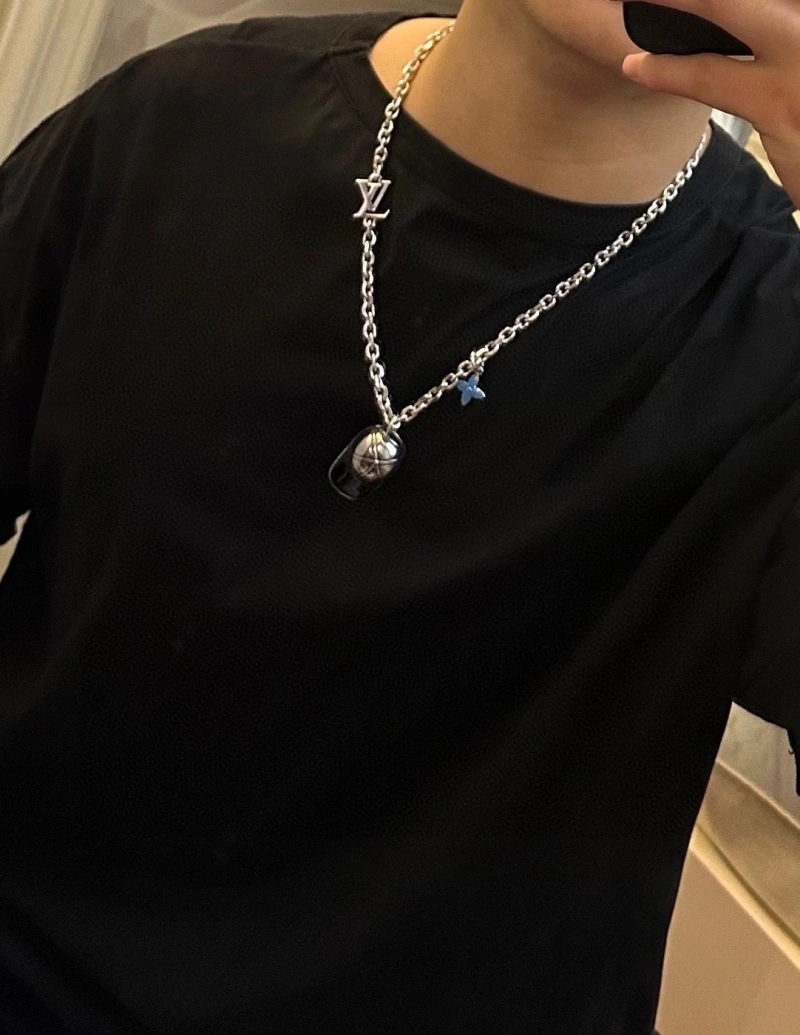 Classic LX Necklaces 309846