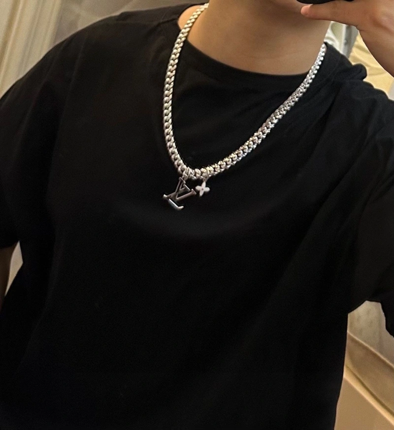 Durable LX Necklaces 309851