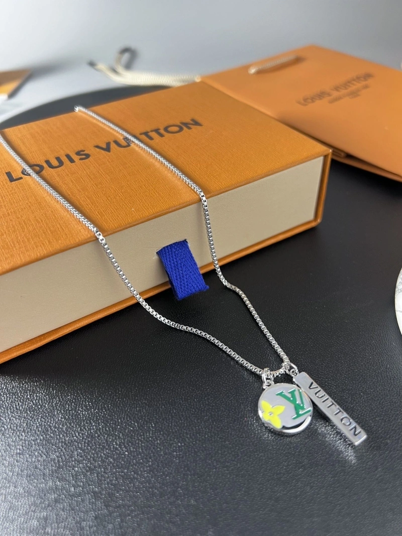 Breathable LX Necklaces 309843